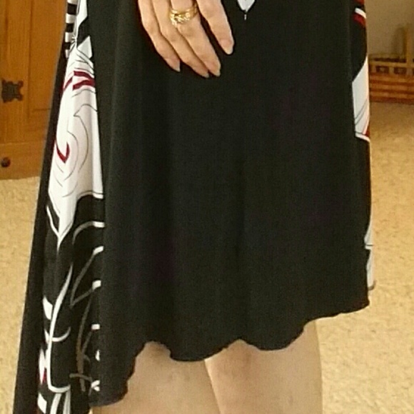 Dress. - Picture 4 of 4