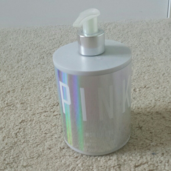 Pink more love body lotion