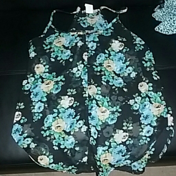 Flower tanktop.