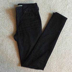 Black skinny jeans