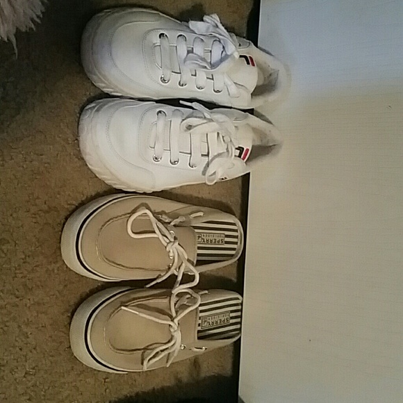 Sneakers,three pairs Sperry Fila and timberland.