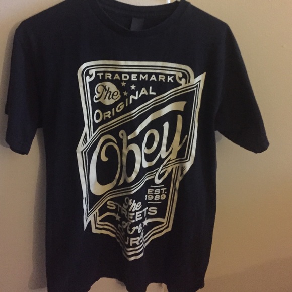 obey "the streets are ours" shirt // sold on Ⓜ️