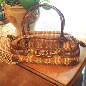 Authentic Gucci pineapple canvas