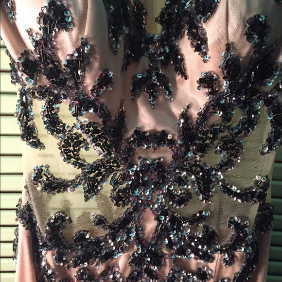 Prom gown - Picture 3 of 3