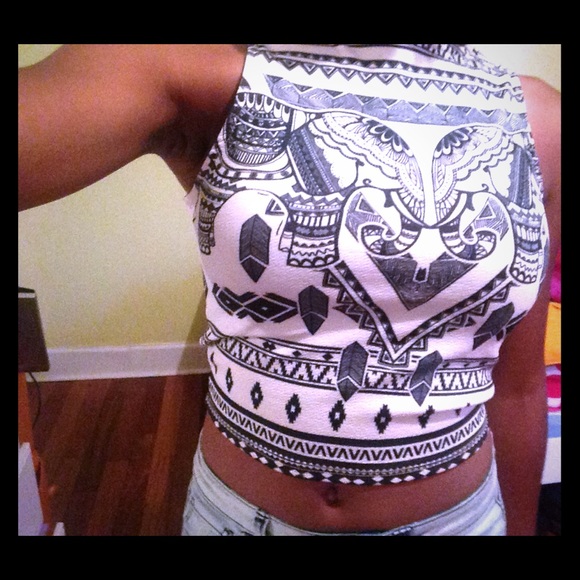 Sleeveless crop top