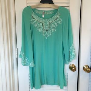 Ladies blouse or cover up