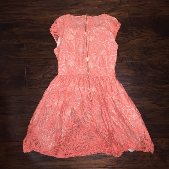 Malloy Summer Dress - Picture 2 of 2