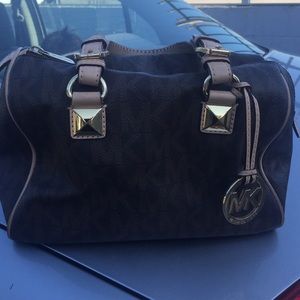 ⭐️TODAY ONLY⭐️Authentic Michael Kors Grayson