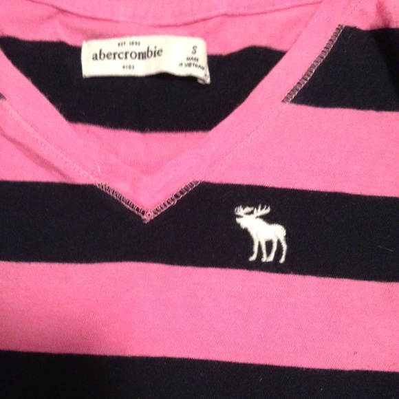 Abercrombie & Fitch Tops - Abercrombie girls small long sleeve