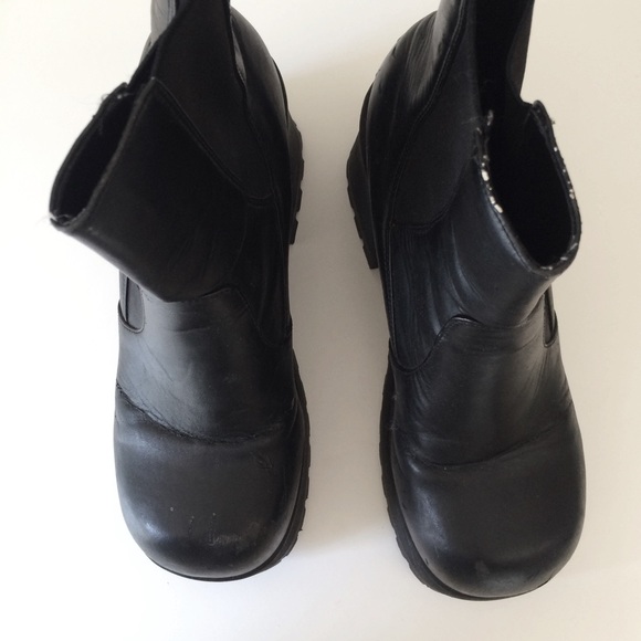 SOLD 💌 vintage chelsea boots - Picture 2 of 3