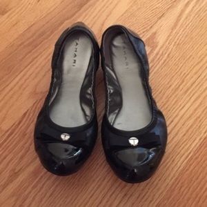 Black bow ballet flats