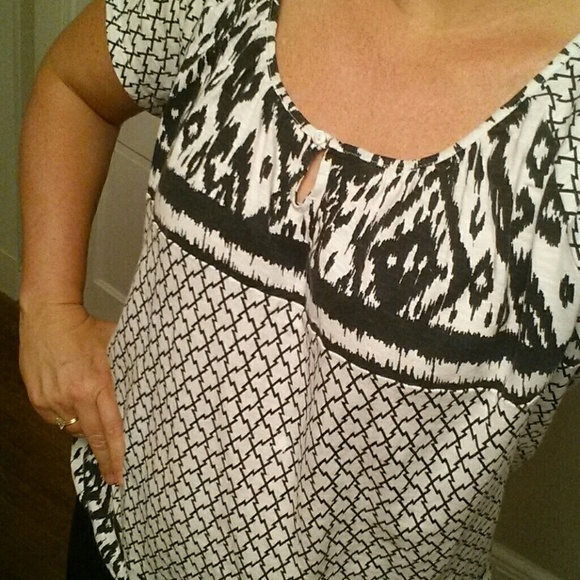 Chico's & Ikat cool comfortable top - DONATED - Picture 1 of 4