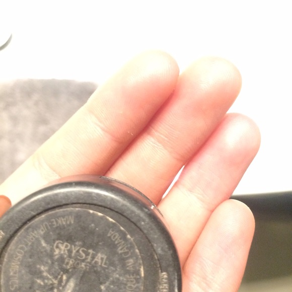 Eyeshadow - Picture 3 of 3