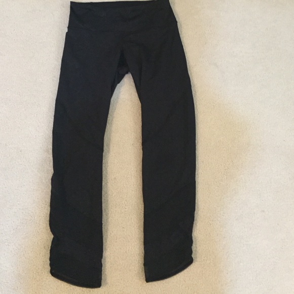 Lululemon Cropped Cutout Yoga Pants