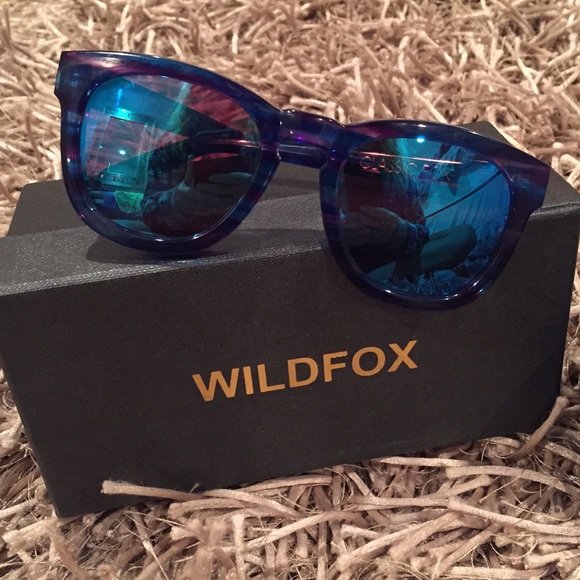WILDFOX Classic Fox Deluxe sunglasses