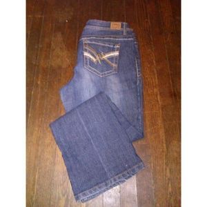 LEI Bootcut Jeans