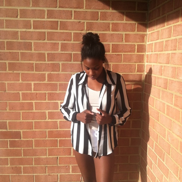 Black and White Collard Sheer Shirt