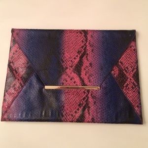 BCBG flat clutch