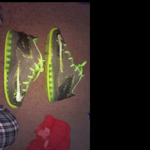 NIKE AIR MAX LEBRON XI(11) ELITE LOW - Picture 3 of 4