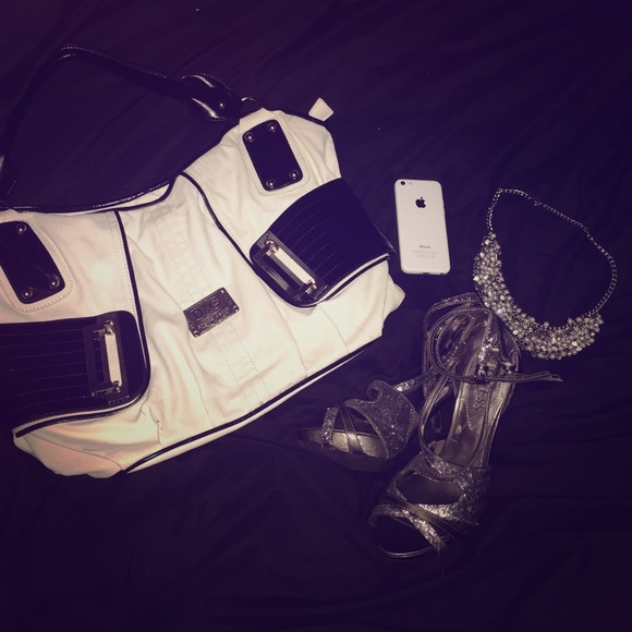 White/Black D&G