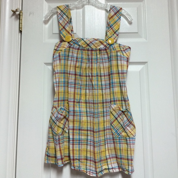 Cute long plaid top.