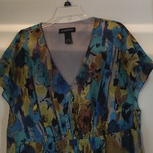 Tunic top looks great with leggings or trousers