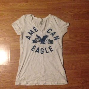 American Eagle tee shirt