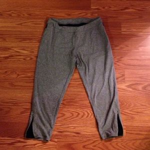 Soybu Cropped Yoga Pants