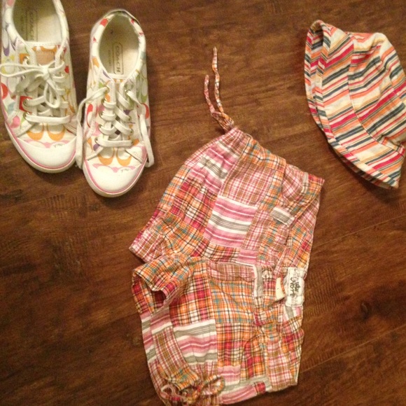 Cute plaid shorts - Picture 2 of 4