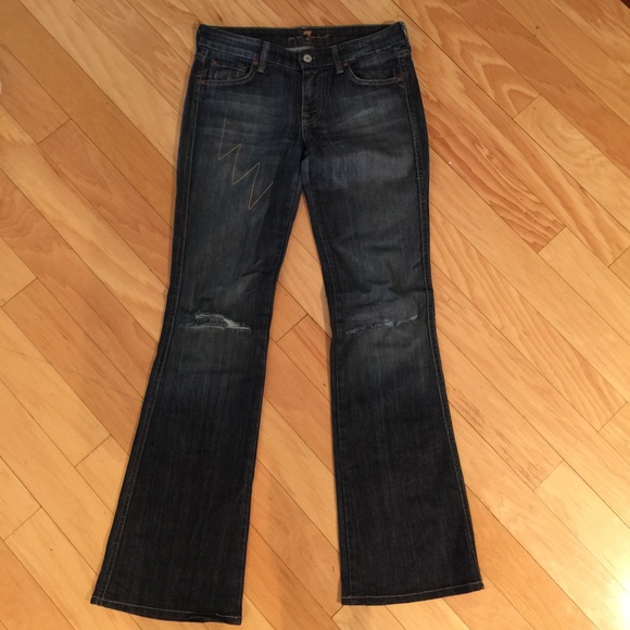 A cut! Knees ripped! - Picture 3 of 3