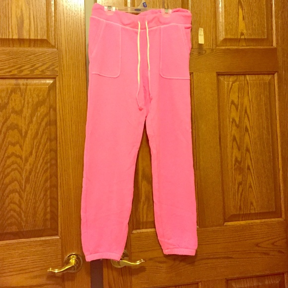 Brand  NEW AE SWEATS
