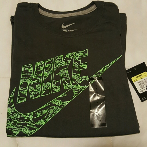 Nike Tee