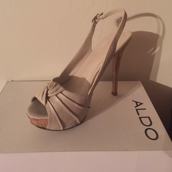 Aldo nude platform sandals - Picture 3 of 3
