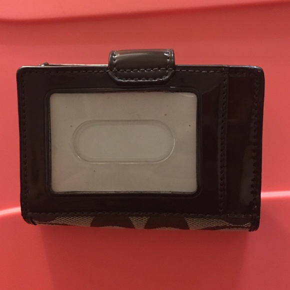 NWT Coach Khaki signature wallet - Picture 4 of 8