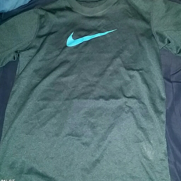 Nike dri-fit tshirt