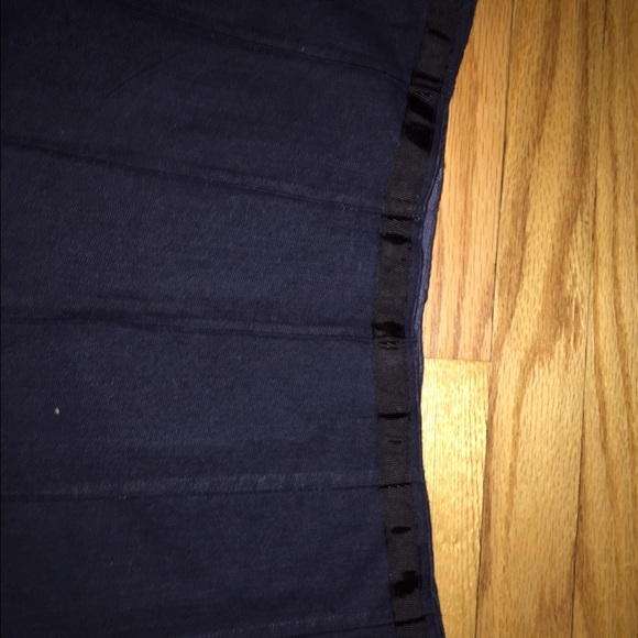 ⬇️ NWT dark denim pleated skirt plus size 16 - Picture 3 of 3