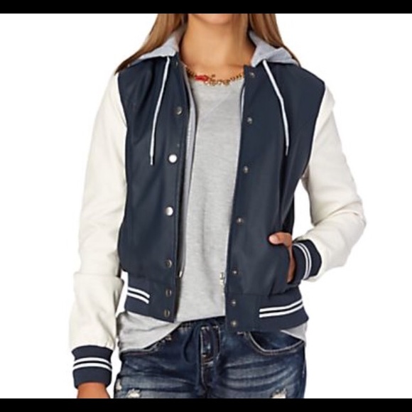 ISO!! Please help me!!!! ๐ - Picture 3 of 4