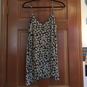 Brandy Melville Lynette dress