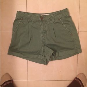 Forest green high rise shorts