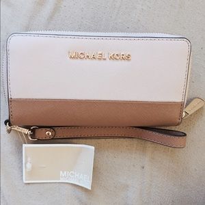 Authentic Michael Kors Wallet/Wristlet