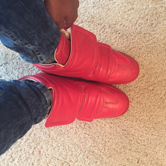 Red Maison Margielas