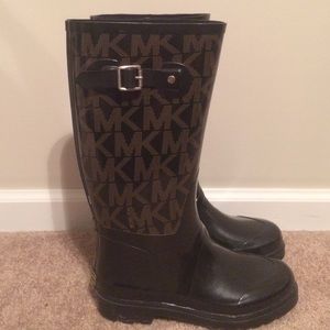 Michael Kors tall rain boots - size 8