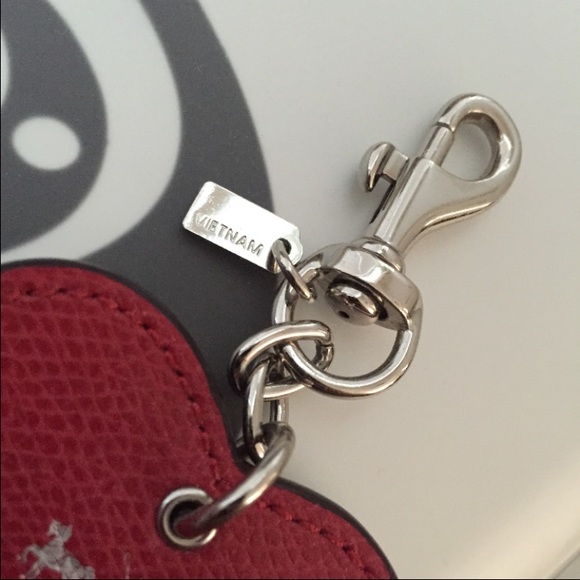 UNUSED Coach red heart keychain key fob❤️💕 - Picture 4 of 4