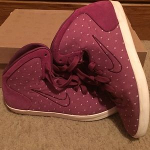 WMNS NIKE HYPERCLAVE LITE TXT