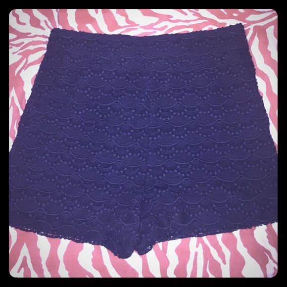High Waisted lace shorts
