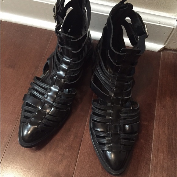 Topshop Black Leather Strap Sandels