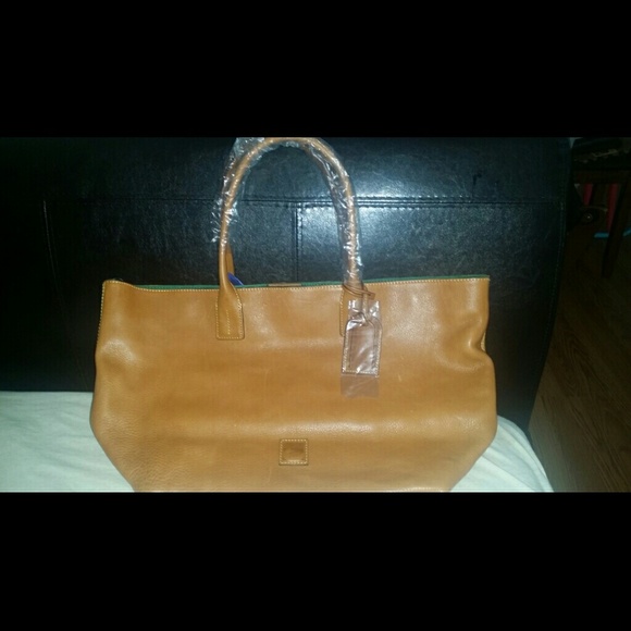 Dooney &Bourke medium tote