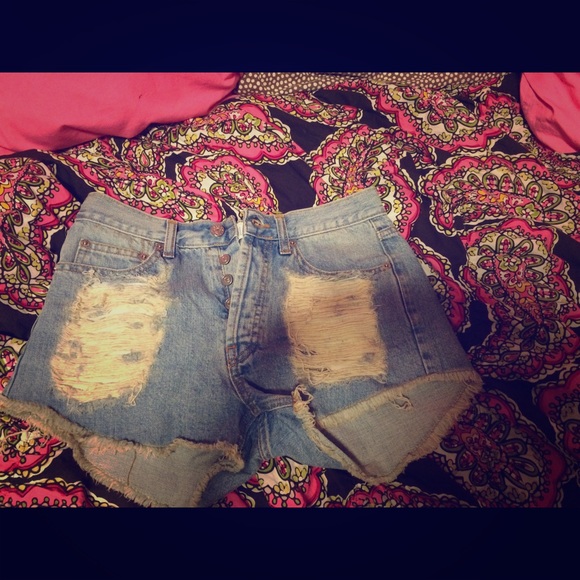 Brandy Melville high waisted denim shorts