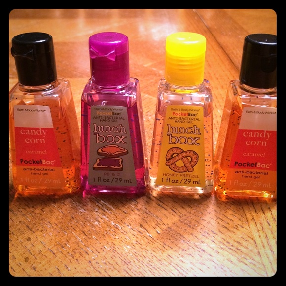 Bath&BodyWorks anti-bacterial hand gel: set of 4