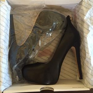 Pumps/heels